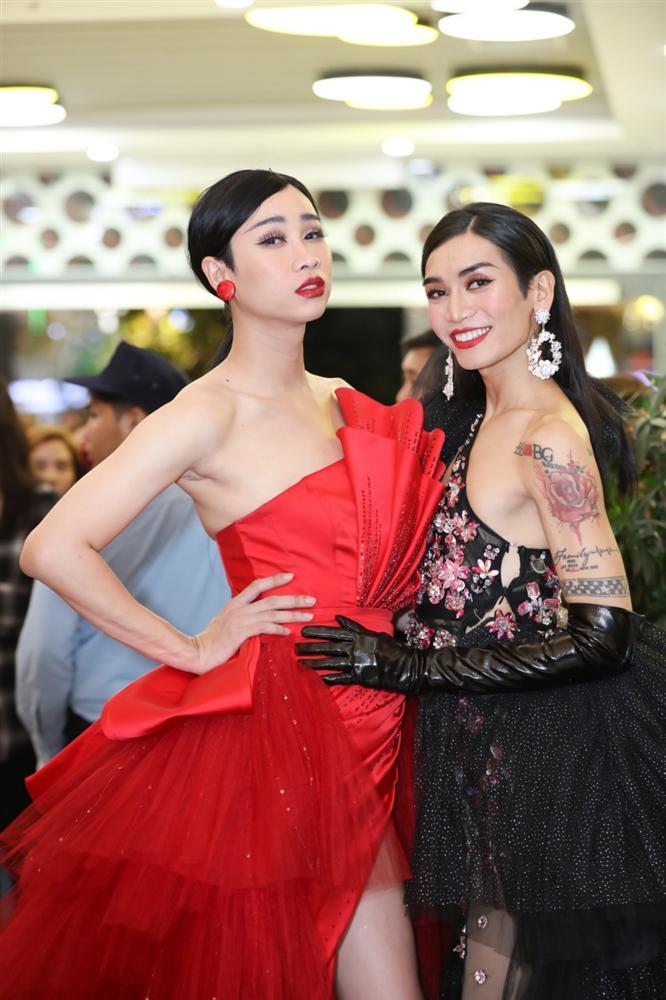 Đệ nhất sexy Ngọc Trinh bị nam nhi Hải Triều dập cho tắt nắng ngay lần đầu gặp gỡ-7