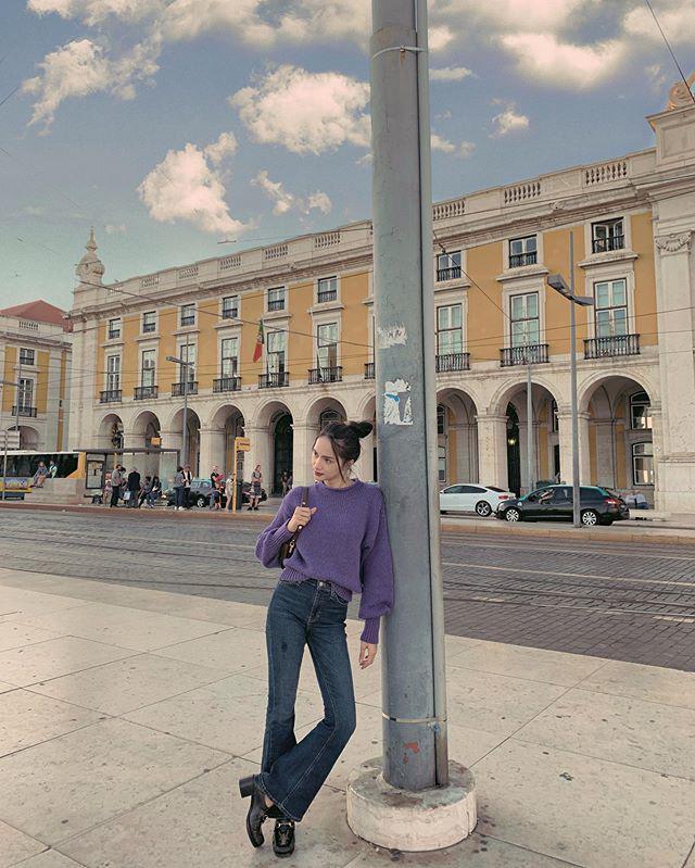 Tông tím sến sẩm được Hồ Ngọc Hà - Hương Giang mix&match cao tay từ thảm đỏ đến street style-5