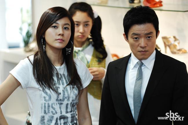 Những sự thật đen tối ở Hàn Quốc phơi bày trên phim-4