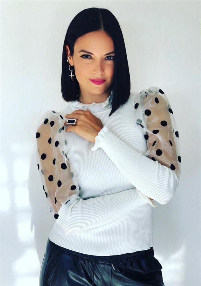 Bản tin Hoa hậu Hoàn vũ 26/11: Hoàng Thùy bị phạt 2000 USD trước giờ bay sang Mỹ thi đấu-5