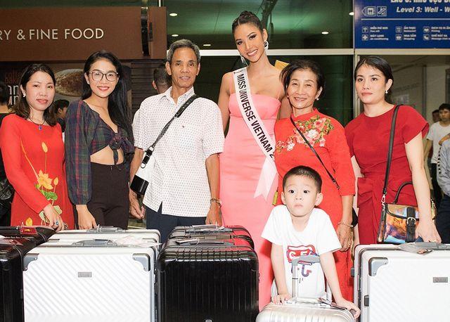 Bản tin Hoa hậu Hoàn vũ 26/11: Hoàng Thùy bị phạt 2000 USD trước giờ bay sang Mỹ thi đấu-2