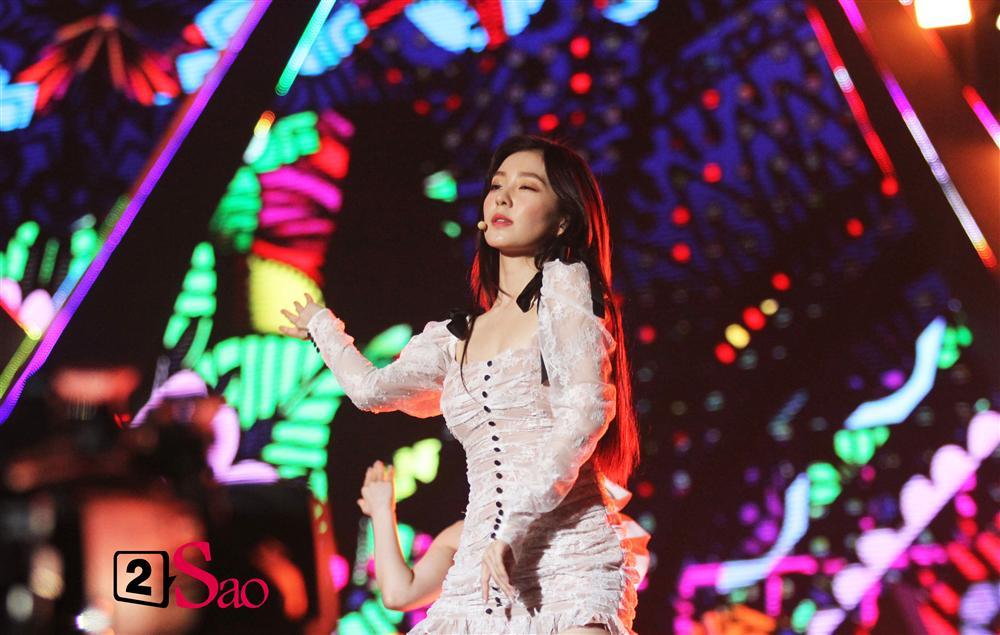 3 nữ thần tượng Kpop được khen đẹp nhất lễ trao giải AAA-5