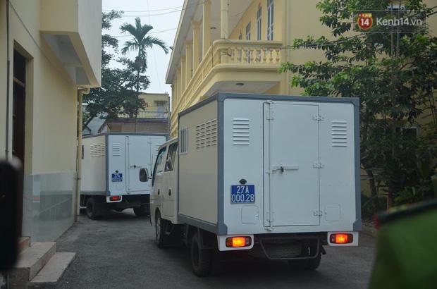 Nóng: Lần đầu tiên bố và chị gái nữ sinh giao gà bị sát hại ở Điện Biên xuất hiện-3