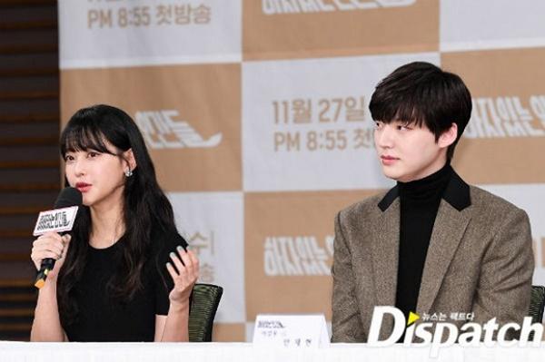 Bất chấp bê bối ly hôn, Ahn Jae Hyun công khai sánh đôi với tiểu tam tin đồn Oh Yeon Seo-7
