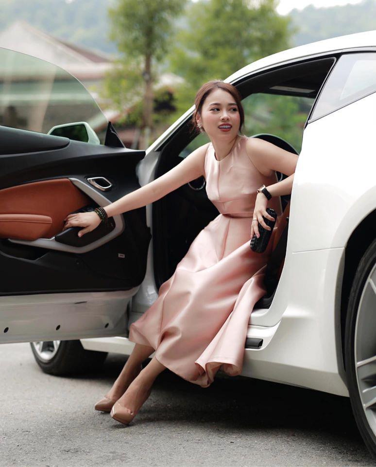 Vừa bị tố bán hàng nhập lậu, Hằng Túi khẳng định đẳng cấp đại gia khi mua cùng lúc 3 chung cư-2