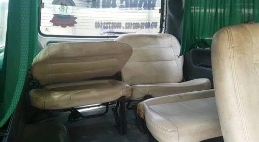 Vụ 3 học sinh trên xe đưa rước đang chạy văng xuống đường: Tài xế nói gì?-1