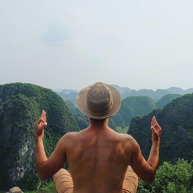 Cả loạt trai đẹp thi nhau cởi áo, khoe 6 múi ở Thánh địa sống ảo nổi tiếng miền Bắc-5