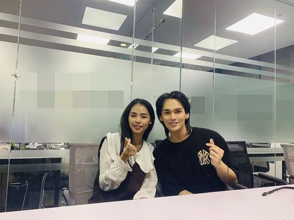 Trong lúc dân tình mải ‘đu’ AAA, Hương Ly âm thầm tung bản cover Tự tâm, đập tan tin đồn bị Nguyễn Trần Trung Quân cấm cửa-2