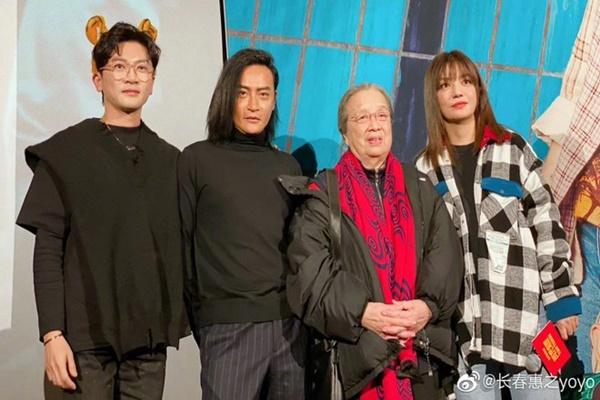 Sau 22 năm, Hoàn Châu Cách Cách bị bóc phốt vì lừa khán giả như thế này!-15