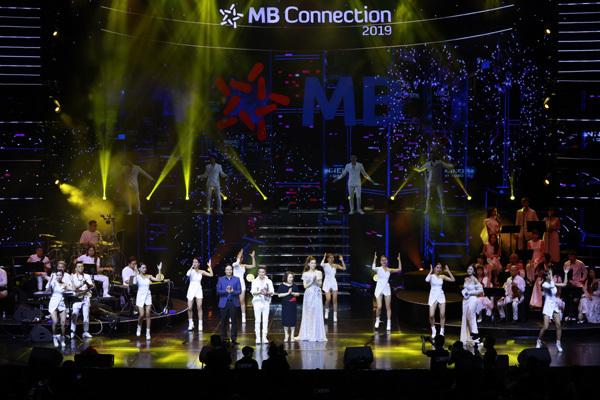 Dàn sao ‘khủng’ hội ngộ MB Connection 2019-9