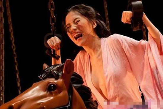 Hết mình đóng cảnh nóng, Phạm Băng Băng chưa là gì so với những mỹ nhân này