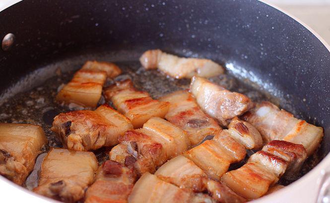 Phiên bản thịt kho tàu tan ngay trong miệng, không hề ngán nhờ 2 bí quyết rất đơn giản-3