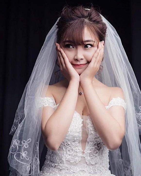 Không còn là tin đồn, Phan Văn Đức đã chốt ngày ăn hỏi còn tiết lộ luôn thời điểm cưới bạn gái hotgirl-4