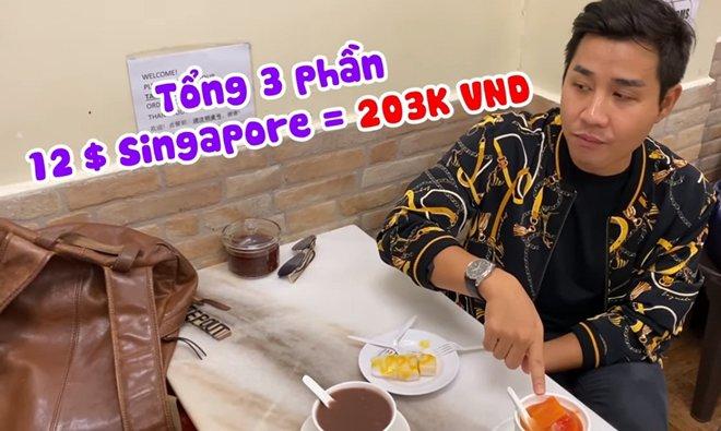 MC nổi tiếng Việt Nam ăn chè ở quán ngon nhất Singapore, có món lạ từ loại quả cực quen-3