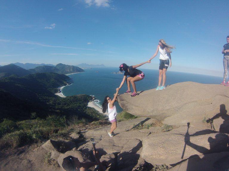 4 mỏm đá sống ảo nổi tiếng gây chú ý dân mạng-2