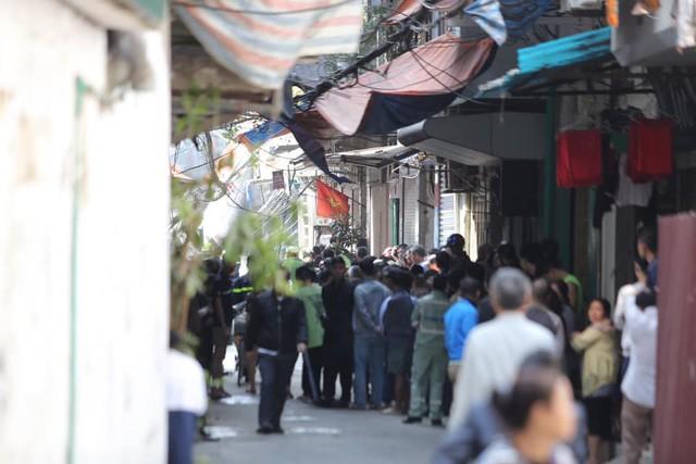 Chùm ảnh: Hiện trường vụ nổ bình gas kinh hoàng giữa phố Hà Nội đông người-6
