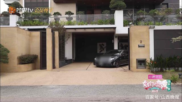 Gia thế trai trẻ bị đồn yêu Trần Kiều Ân: Quý tử nhà đại gia Malaysia, giàu tới mức sở hữu trực thăng riêng-8