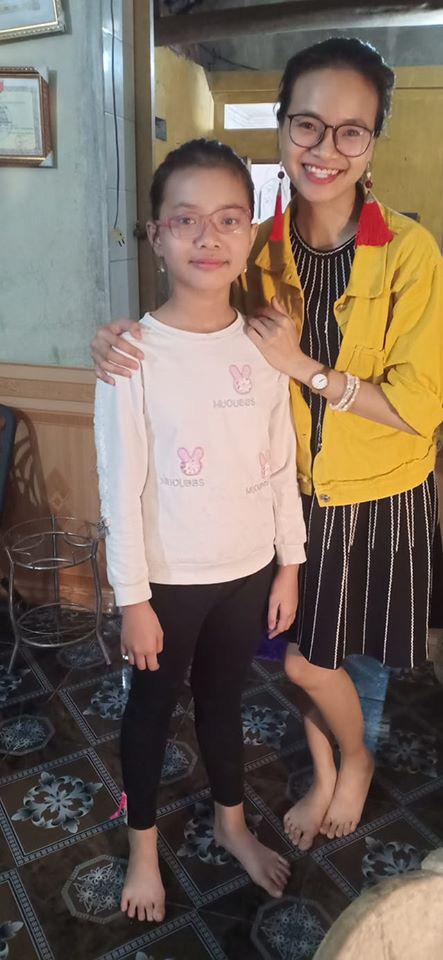 Cô bé Hải Dương đạp chiếc xe cà tàng sang nhà bạn chơi, 1km thành 60km lạc tới Hà Nội-1