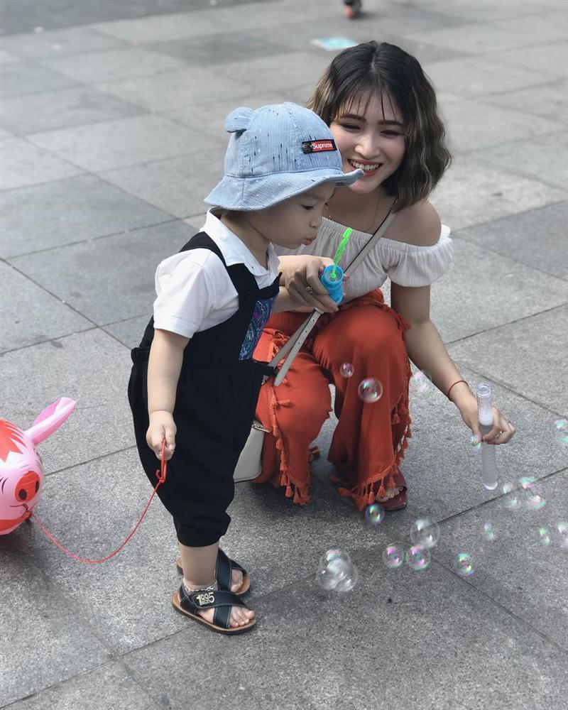 Bạn gái thiếu gia Phillip Nguyễn và những hot girl đình đám ĐH Hà Nội-13