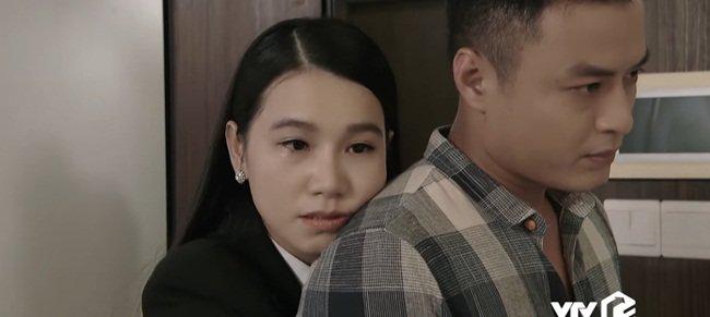 Người đàn bà trơ nhất Hoa Hồng Trên Ngực Trái: Tối không đi đâu vì chơi tô màu với con-3