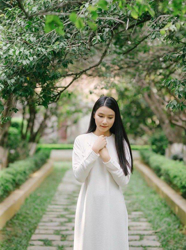 Người đàn bà trơ nhất Hoa Hồng Trên Ngực Trái: Tối không đi đâu vì chơi tô màu với con-6