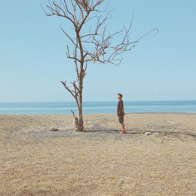 Tuấn Anh theo trend Văn Toàn nhuộm tóc bạc-5