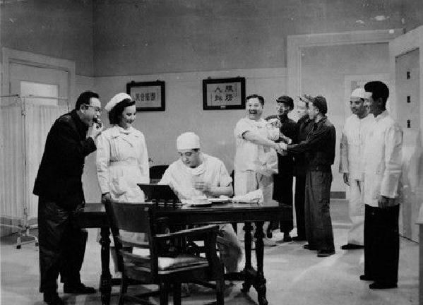 Mỹ nhân Hoa ngữ bị bệnh tâm thần phân liệt: cha nuôi lừa bán vào kỹ viện, chồng phản bội cướp hết tài sản-5