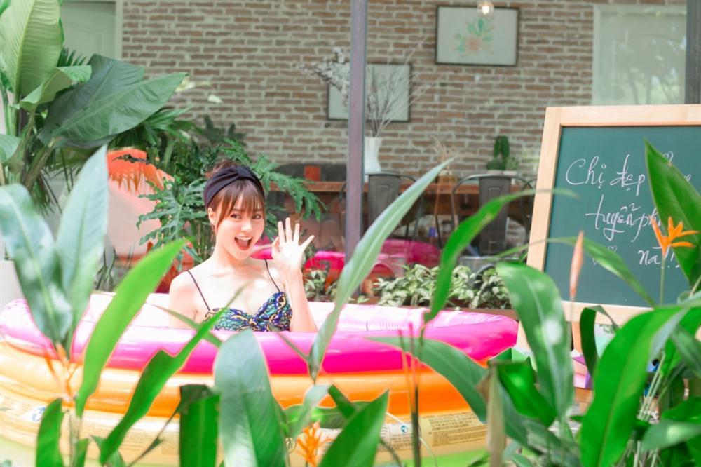 Ninh Dương Lan Ngọc cuồng nhà vệ sinh: làm MV, ngủ, chụp ảnh và khoe cả đồ hiệu trong toilet-7