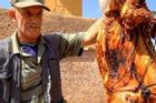 Cách người Morocco nướng cừu dưới lòng đất