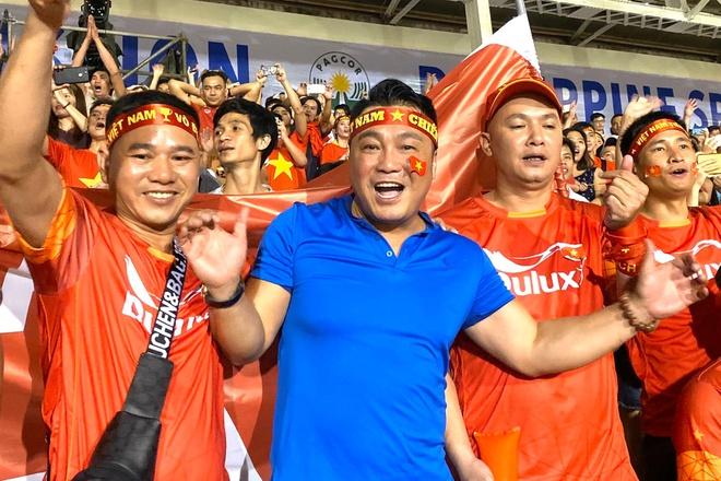 Dàn sao vỡ òa khi U22 Việt Nam thắng Indonesia vào phút cuối-1