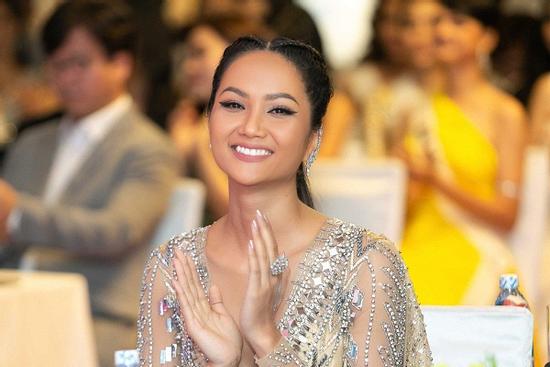 H'Hen Niê từ chối đưa ra dự đoán top 3 Hoa hậu Hoàn vũ Việt Nam 2019