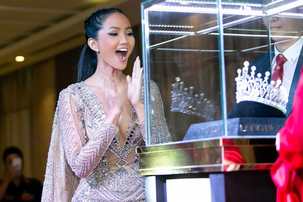 HHen Niê từ chối đưa ra dự đoán top 3 Hoa hậu Hoàn vũ Việt Nam 2019-7