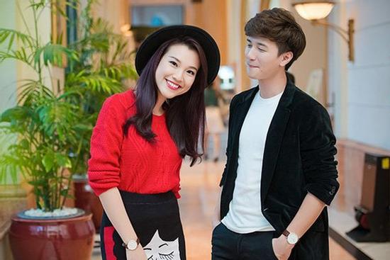 Phản ứng của Huỳnh Anh khi xem ảnh cưới Hoàng Oanh