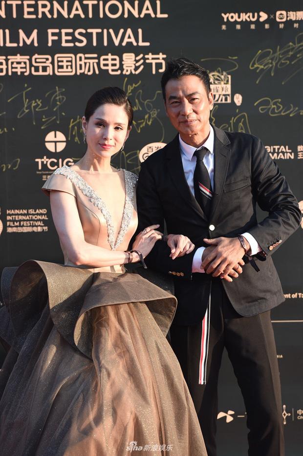 Thảm đỏ LHP Hải Nam: Dương Mịch tỏa sáng, Lý Nhược Đồng lão hóa, Trương Gia Nghê hai lúa-4