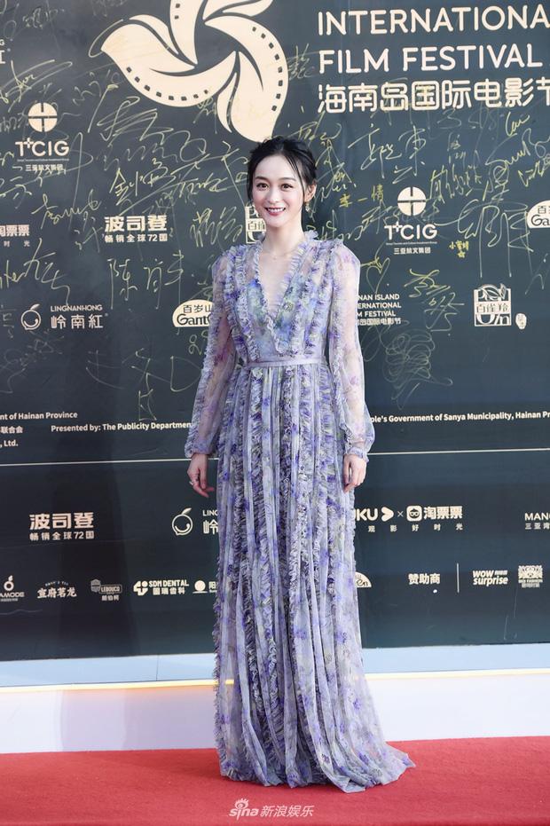 Thảm đỏ LHP Hải Nam: Dương Mịch tỏa sáng, Lý Nhược Đồng lão hóa, Trương Gia Nghê hai lúa-9