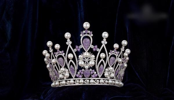 Ngắm nhìn vương miện Hoa hậu Hoàn vũ Việt Nam qua các năm-8