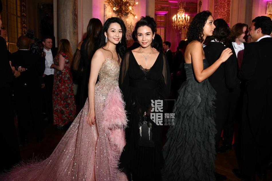 Ái nữ nhà Lý Liên Kiệt đọ sắc với con gái Khâu Thục Trinh tại đêm tiệc thượng lưu-5