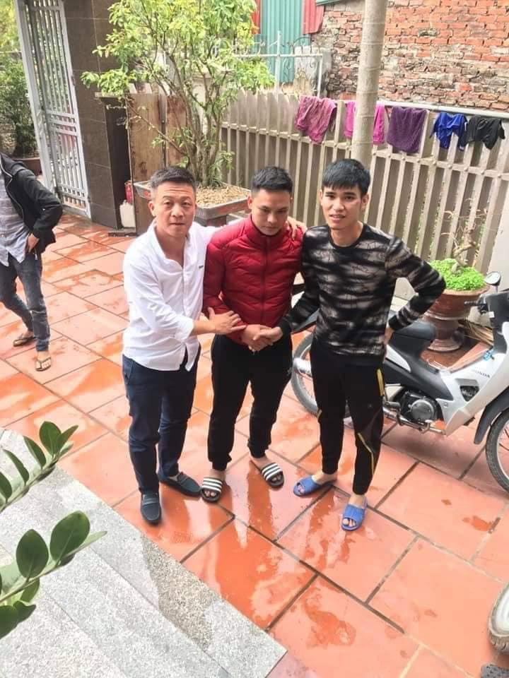 Cầu thủ dẫm chân lên mặt đối phương gây co giật đã xin lỗi, dân mạng vẫn tìm đến tận nhà đòi trả đũa-3