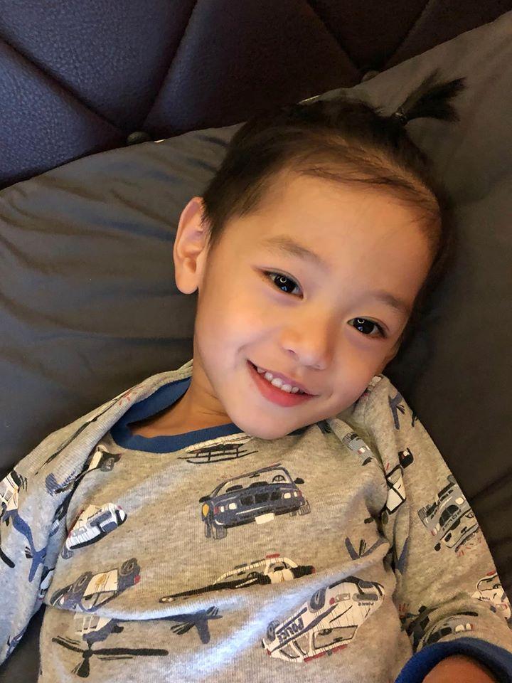 Khoe quý tử 4 tuổi diện sơ mi trắng, Trà My Idol bị cảnh báo... sớm cực vì con-4