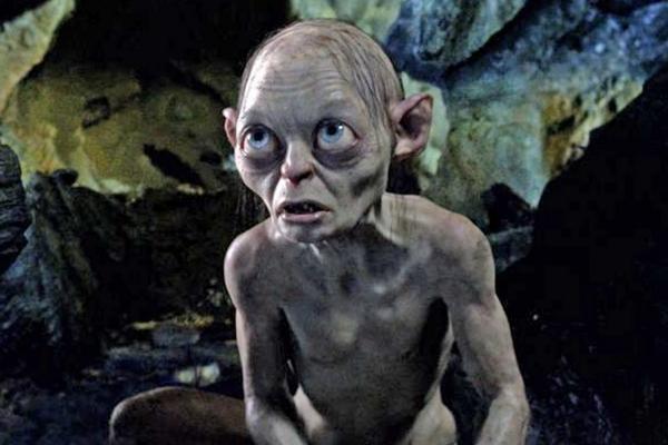 Gollum trong Lord of the Rings, The Hobbit: Gollum là một đỉnh cao công nghệ khác mà Hollywood từng đạt được. Bên cạnh giọng nói ám ảnh của Andy Serkis, đội ngũ kỹ xảo tại WETA đã khéo léo kết hợp CGI với phần diễn xuất ở ngoài đời thực của tài tử. Đây là bước đột phá của WETA và được ghi nhận bằng giải thưởng Oscar. Kỹ thuật sau đó đã được mở rộng và liên tục áp dụng tại Hollywood.
