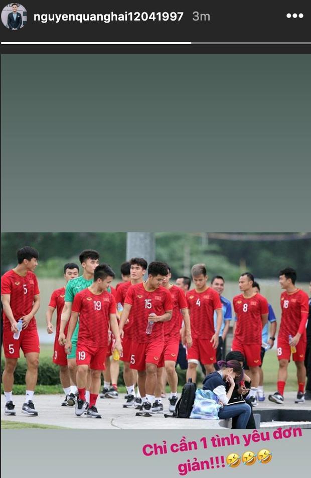 Đang bận thi đấu, Quang Hải lại nổi lửa MXH khi chia sẻ chỉ cần có một tình yêu đơn giản-1