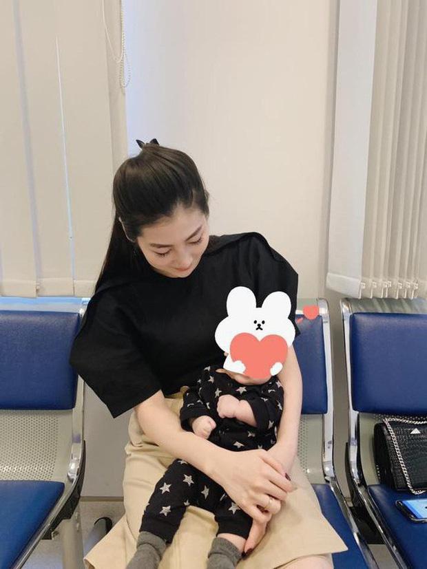 Á hậu Tú Anh đăng ảnh con trai-4