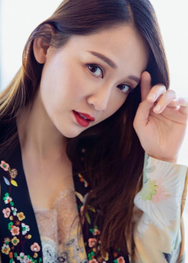 Trần Kiều Ân đã làm gì để có làn da đẹp, ít nếp nhăn ở tuổi 40?-2