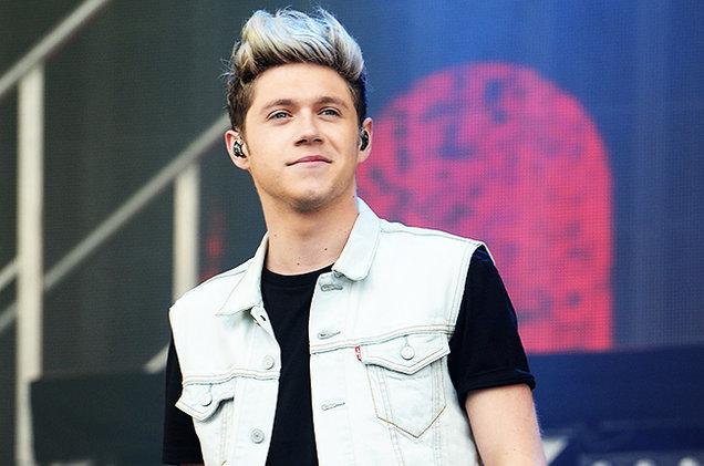 Niall Horan chính thức lên tiếng về tin đồn hẹn hò với Selena Gomez: Tôi cũng có bạn gái nữa à?-2