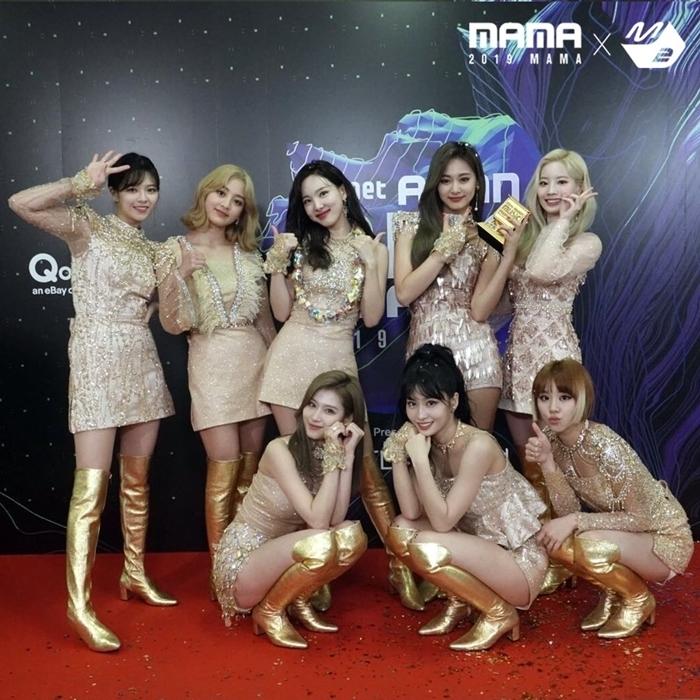 Tổng kết MAMA: Twice làm nền cho BTS all-kill Daesang-2