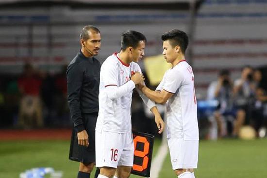 U22 Việt Nam đấu Thái Lan: Ai thay Quang Hải và đá sơ đồ nào?