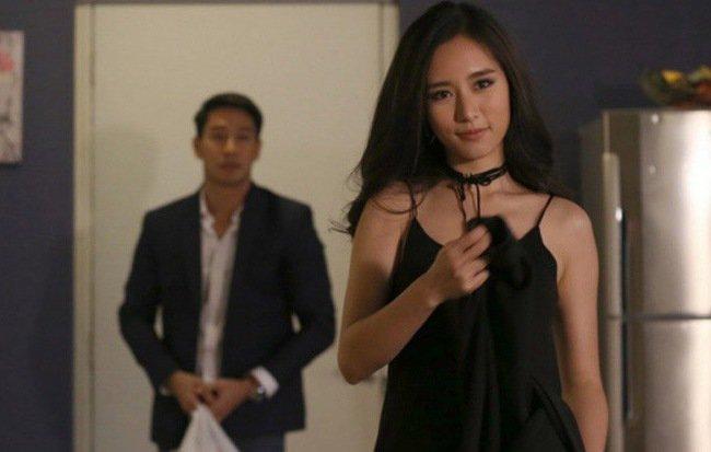 Sau cả đêm mê tơi với gái lạ, bạn gái cười hớn hở đón tôi ở cửa khách sạn-2