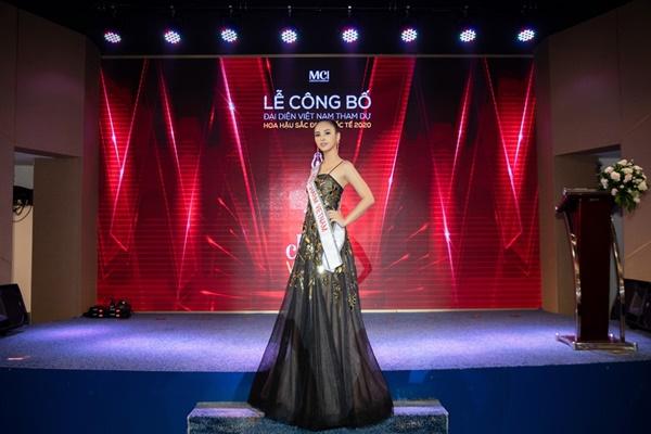 Á khôi Quỳnh Nga đại diện Việt Nam tranh vương miện Miss Charm International 2020-2