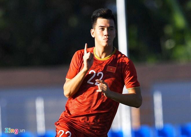 Văn Hậu, Văn Toản và team chân dài cao hơn 1,80 m của U22 Việt Nam-3