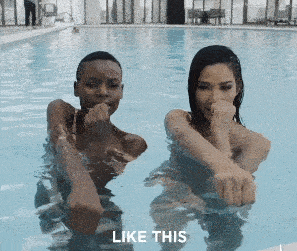 Hoàng Thùy ghi điểm tại Miss Universe 2019 với màn dạy boxing cho Hoa hậu Tanzania dưới bể bơi-5